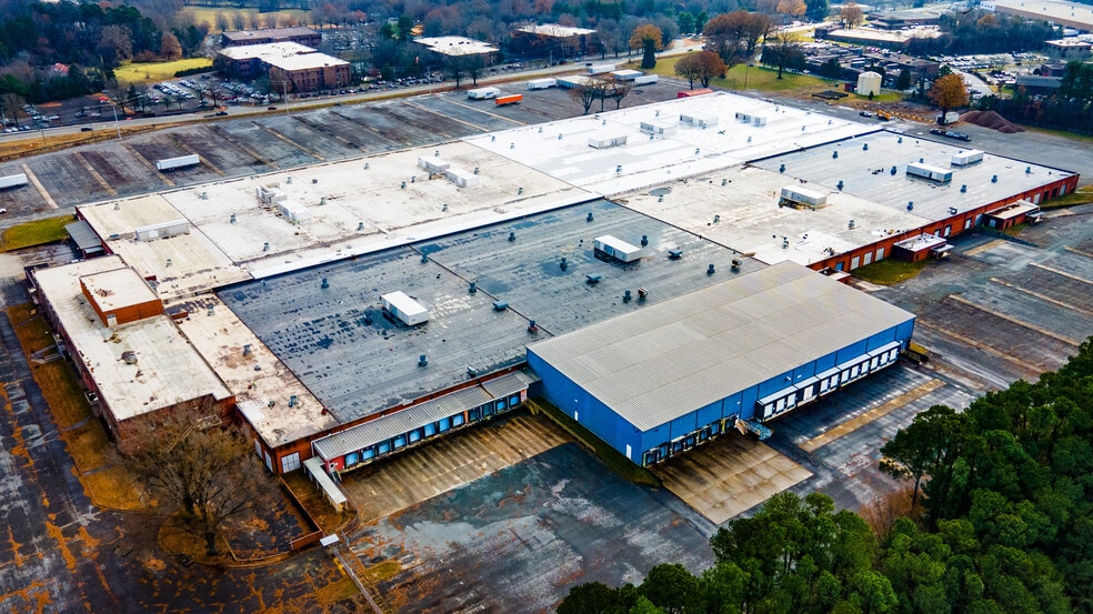 More Photos Of 401 W Hanes Mill Rd, Winston-Salem Manufacturing For Lease
