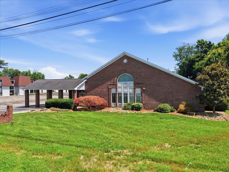 More Photos Of 901 W 4th North St, Morristown Healthcare For Sale