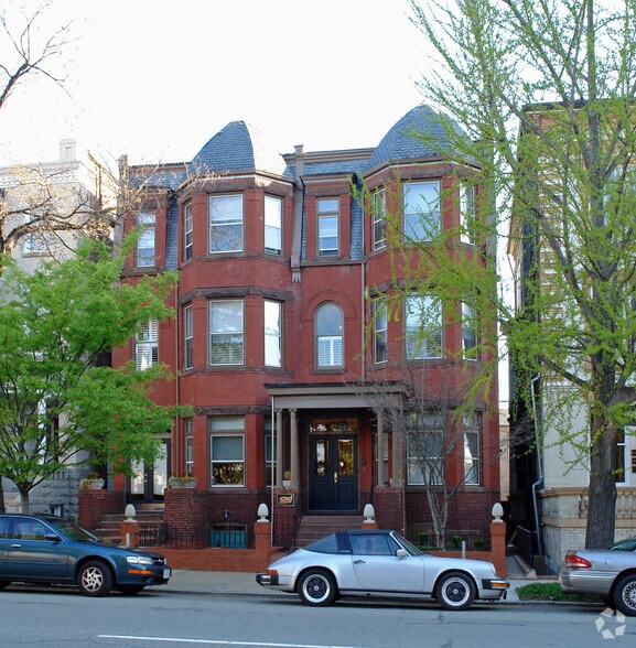 More Photos Of 408-410 W Franklin St, Richmond Office For Sale