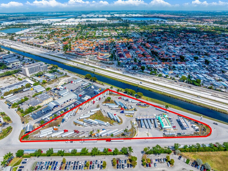 More Photos Of 12200 NW S River Dr, Miami Service Station For Sale