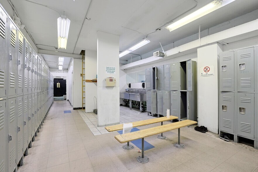 More Photos Of 1 Lawton St, Yonkers Manufacturing For Sale