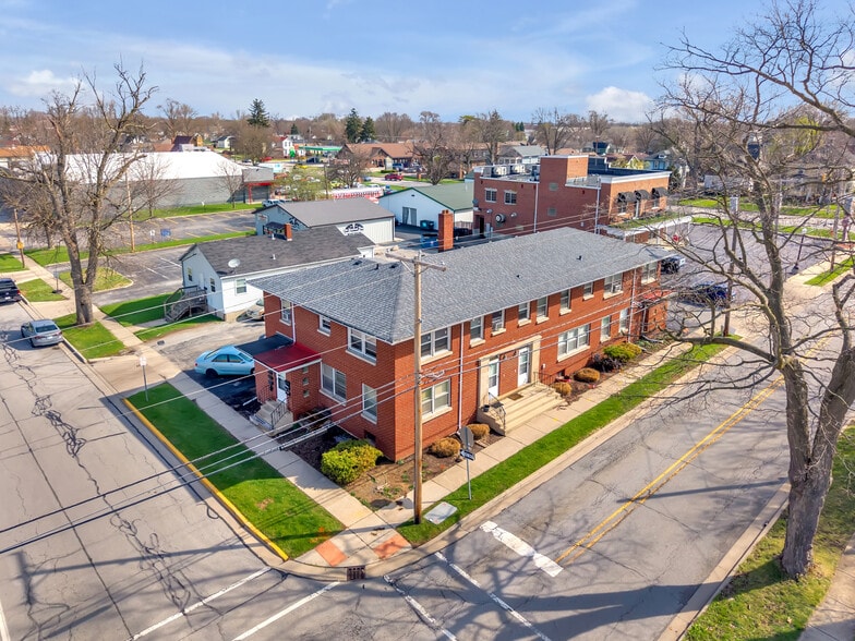 Primary Photo Of 182 W North St, Crown Point Apartments For Sale
