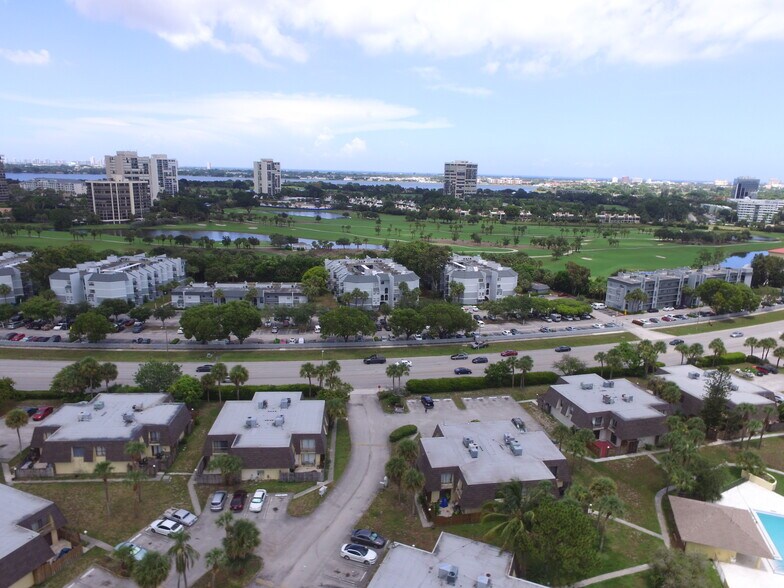 More Photos Of 1801 N Congress Ave, West Palm Beach Apartments For Sale