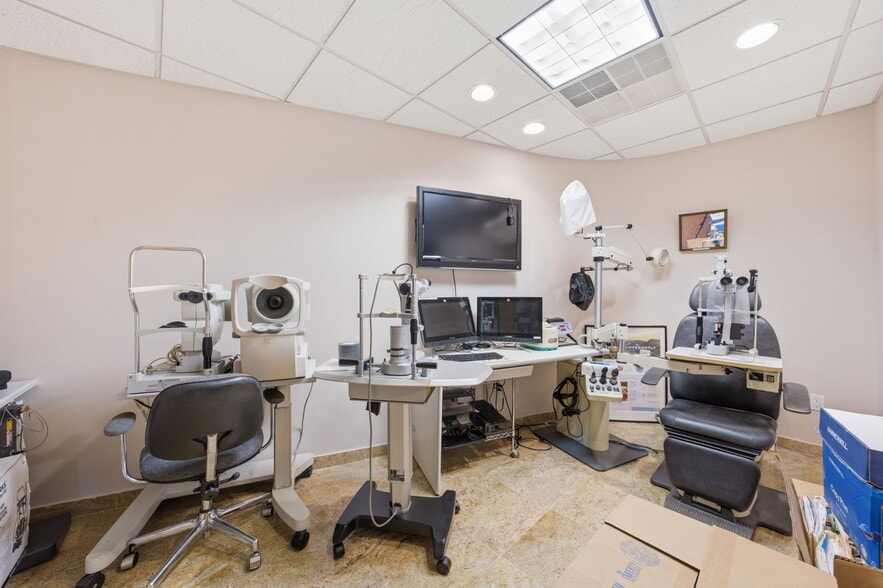 More Photos Of 415 Totowa Rd, Totowa Medical For Sale