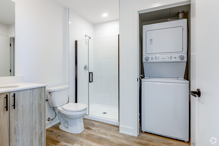 More Photos Of 2475 Old Bronte Rd, Oakville Apartments For Lease