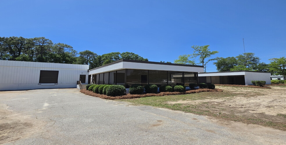 Primary Photo Of 999 Harbor Dr, West Columbia Warehouse For Sale