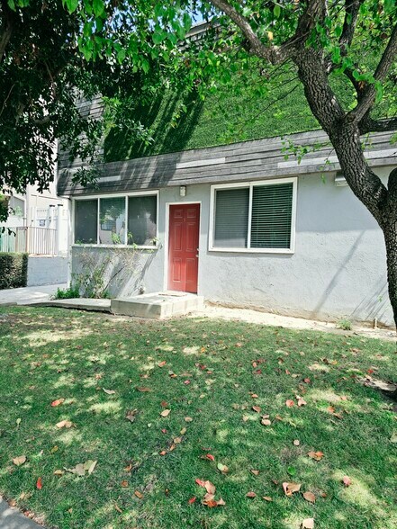More Photos Of 451 Ivy St, Glendale Apartments For Sale