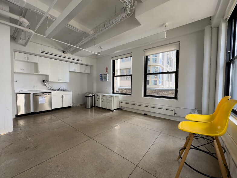 More Photos Of 225 Broadway, New York Office For Lease