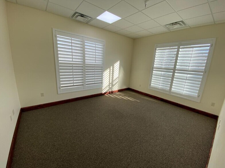 More Photos Of 10520 S 700 E, Sandy Loft Creative Space For Lease