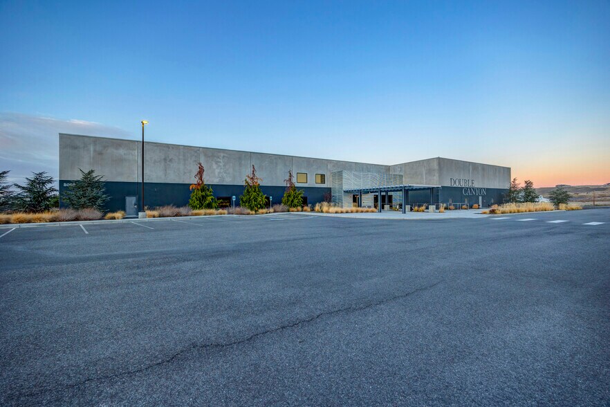 More Photos Of 8060 Keene Rd, West Richland Manufacturing For Sale