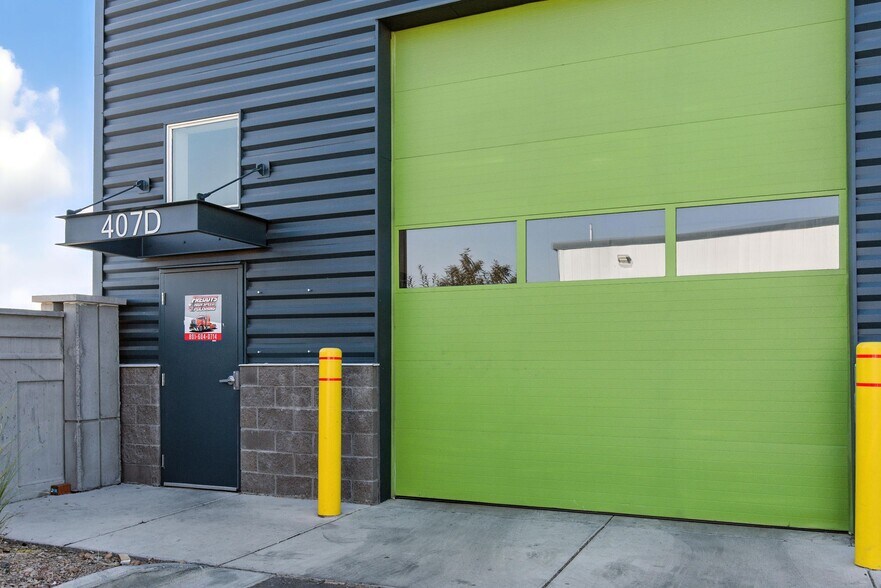 More Photos Of 5170-5176 W Liberator Dr, Kearns Warehouse For Lease