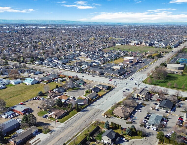 More Photos Of 2985 N Meridian, Meridian Apartments For Sale