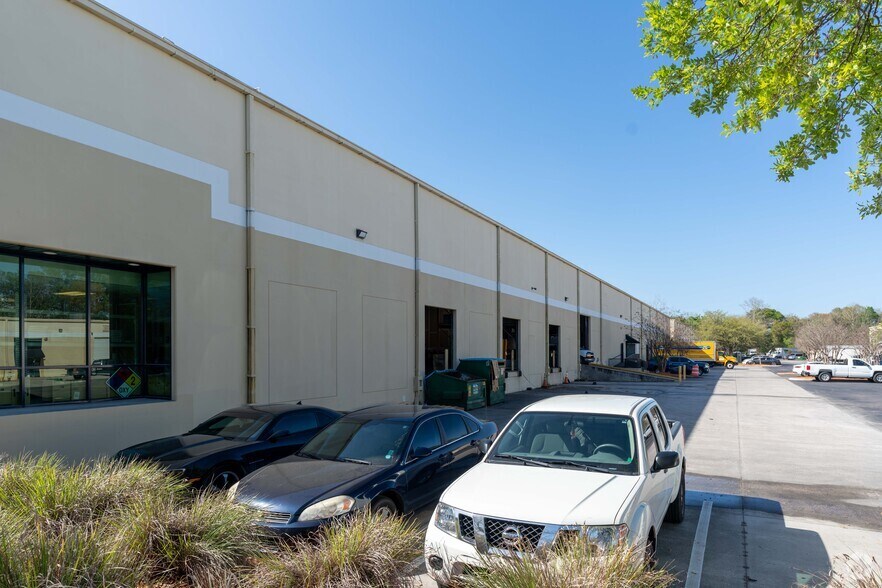 More Photos Of 7380 Philips Hwy, Jacksonville Unknown For Lease