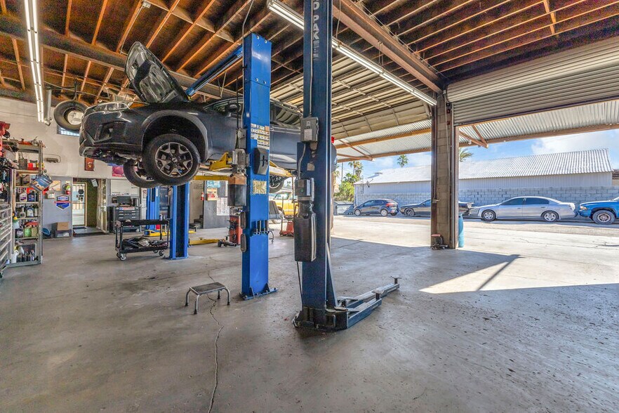 More Photos Of 68361 Kieley Rd, Cathedral City Service For Sale