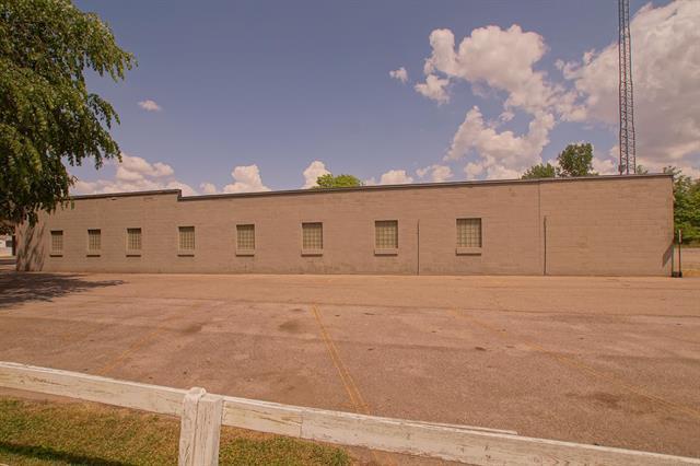 More Photos Of 719 S Buffalo St, Warsaw Office For Lease