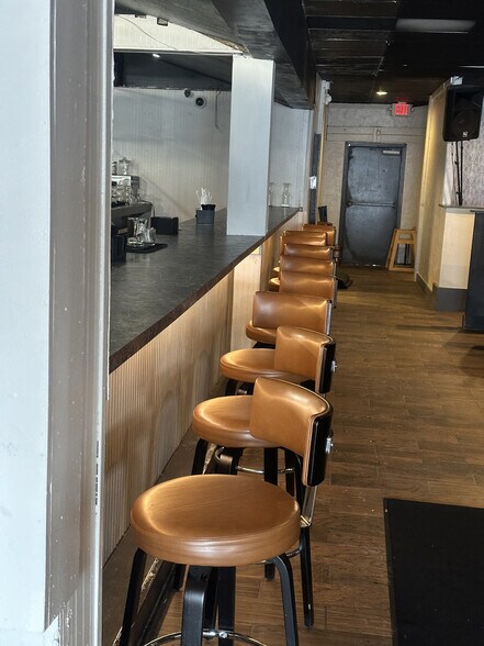 More Photos Of 5038-5044 Lewis Ave, Toledo Freestanding For Sale