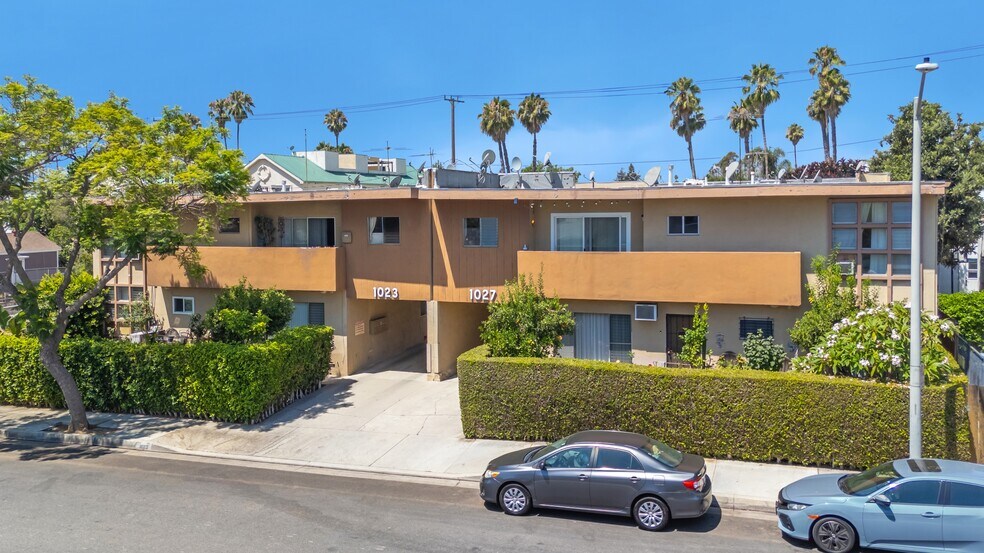 Primary Photo Of 1023-1027 N Sierra Bonita Ave, West Hollywood Apartments For Sale