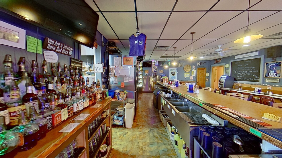 More Photos Of 2803 W Blanchard Rd, Winn Restaurant For Sale