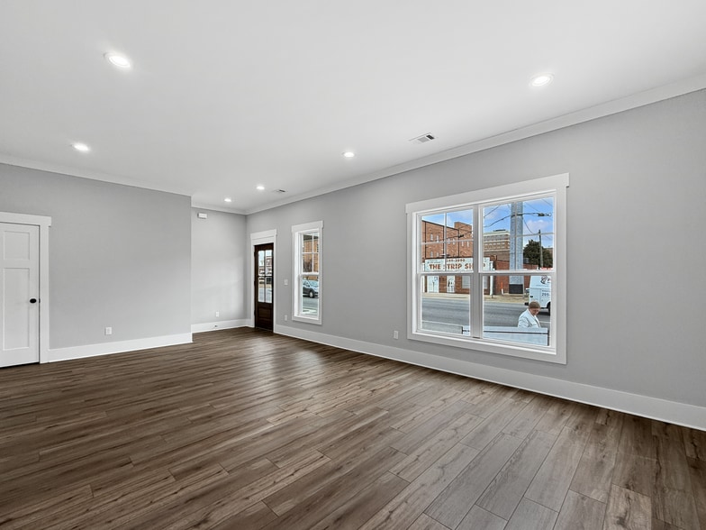 More Photos Of 514 Lurleen B Wallace Blvd, Tuscaloosa Office For Lease