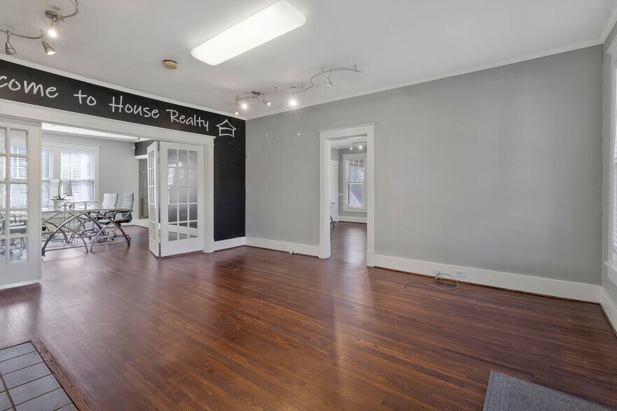 More Photos Of 131 Donelson Pike, Nashville Loft Creative Space For Sale