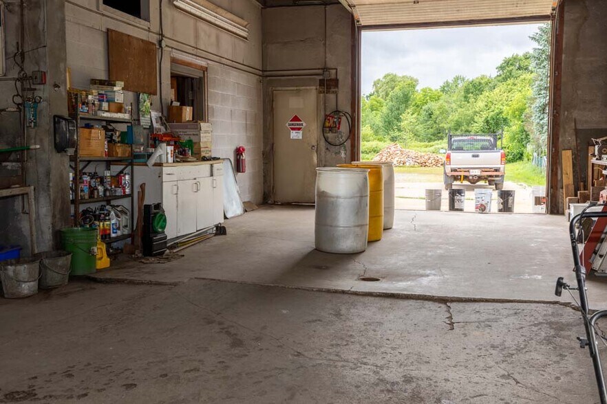 More Photos Of 170 E Main St, Milford Auto Repair For Sale