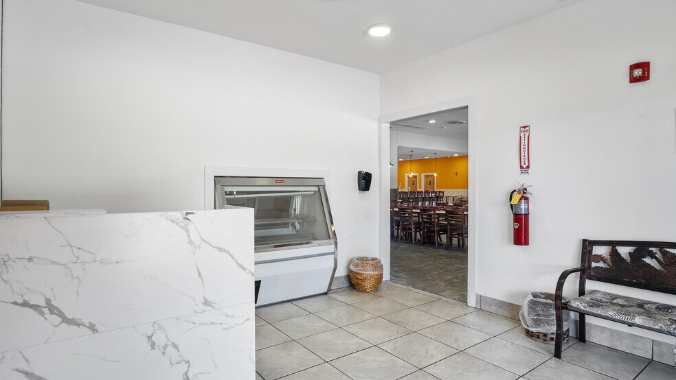 More Photos Of 235 N Mosby Ave, Littleton Restaurant For Sale