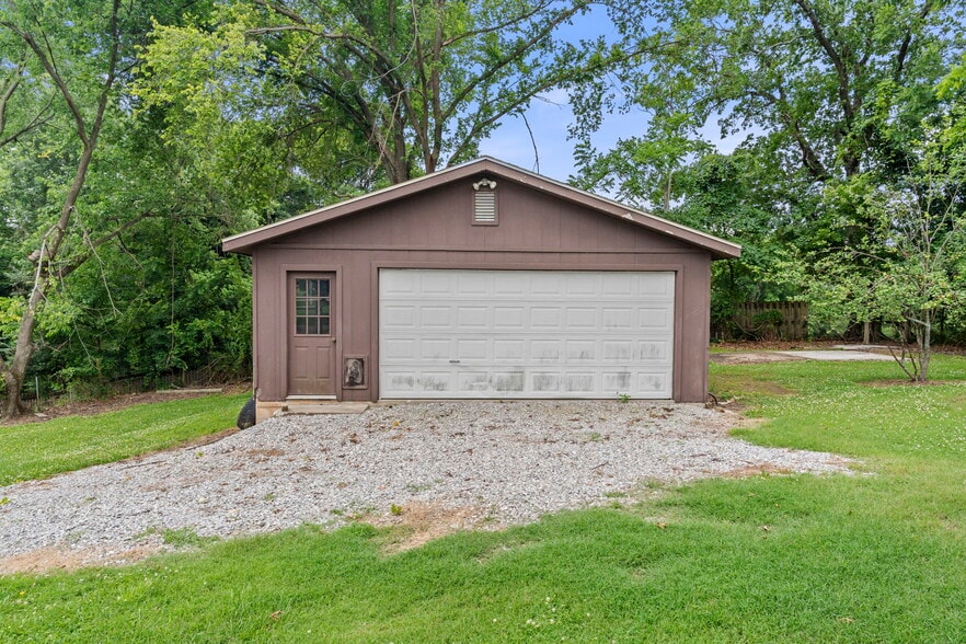 More Photos Of 1810 Little Flock Dr, Rogers Specialty For Sale