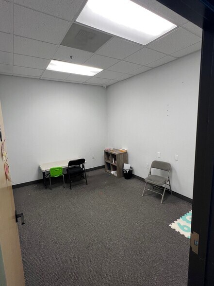 More Photos Of 5765 S Rainbow Blvd, Las Vegas Office For Lease