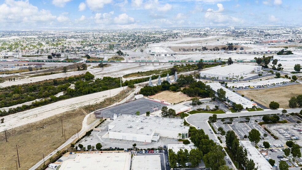 More Photos Of 751 Via Lata, Colton Manufacturing For Sale