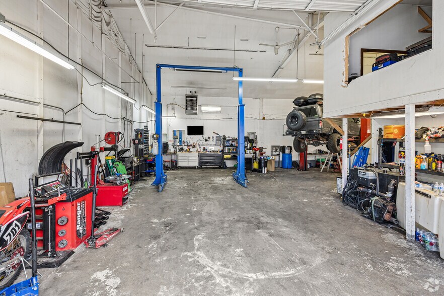 More Photos Of 80 Metcalf Rd, Avon Warehouse For Sale