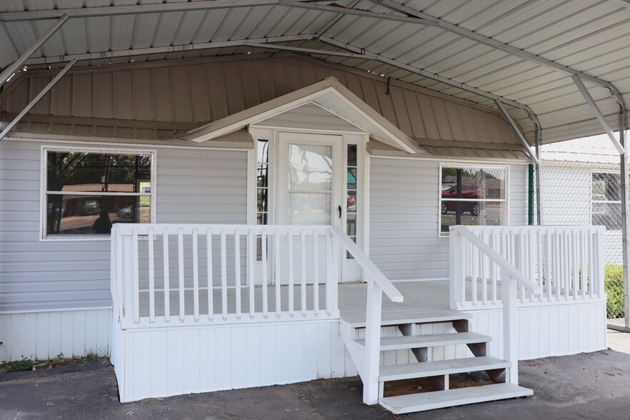 More Photos Of 1236 Rucker Blvd, Enterprise Auto Dealership For Sale