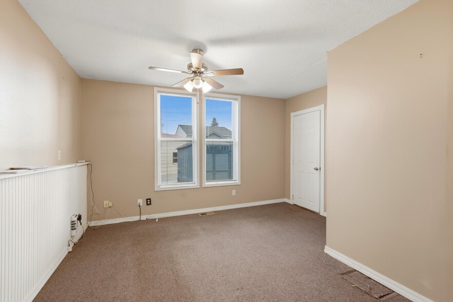 More Photos Of 114 E 2nd St, Newberg Office For Sale