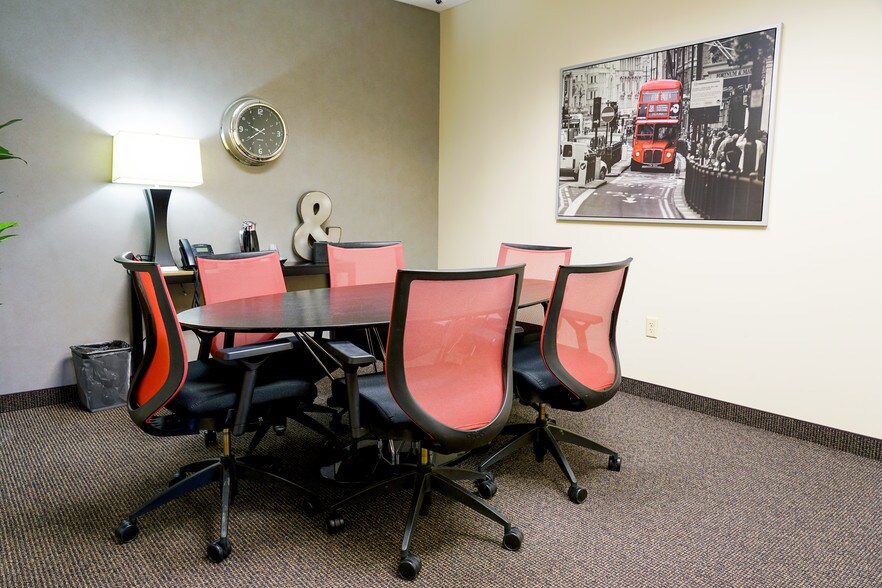 More Photos Of 1333 W McDermott Dr, Allen Office For Lease