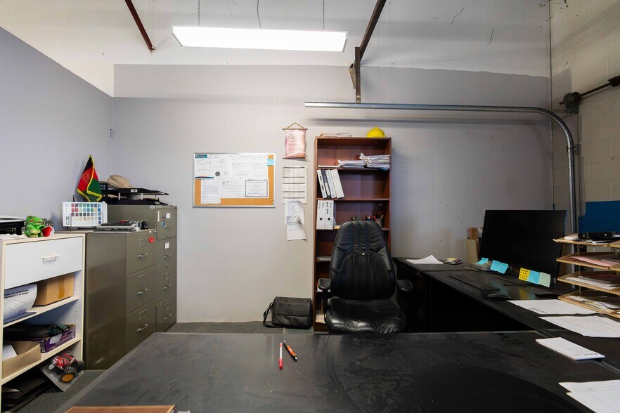 More Photos Of 13308 76th Ave, Surrey Warehouse For Sale