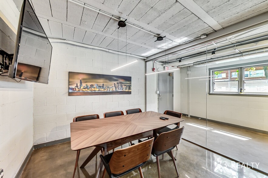 More Photos Of 501-551 W Euclid Ave, Arlington Heights Apartments For Sale