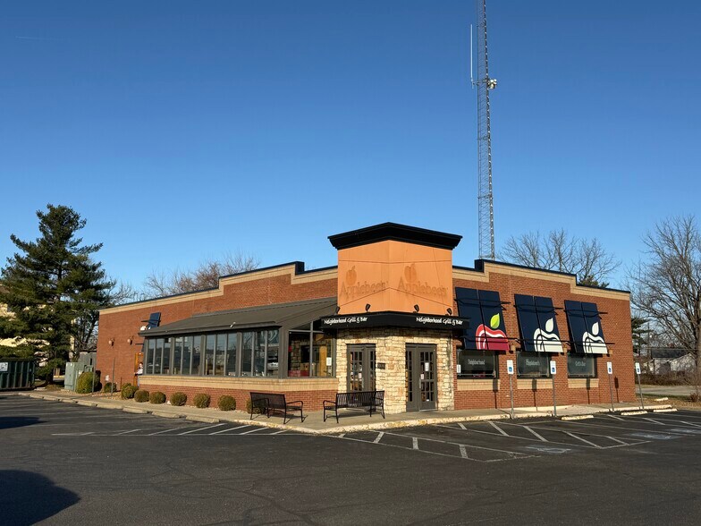 More Photos Of 5100 E Morgan Ave, Evansville Restaurant For Lease