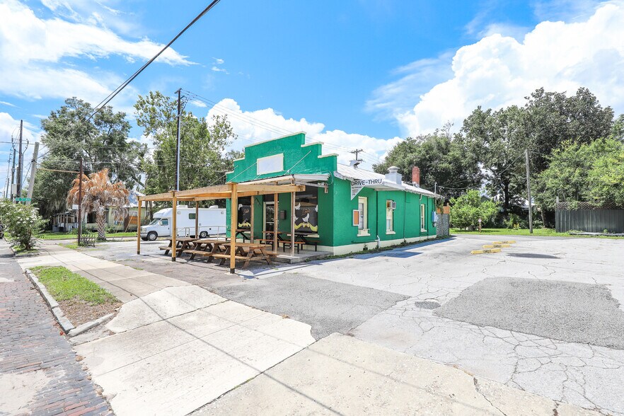 More Photos Of 436 SE 2nd St, Gainesville Restaurant For Lease
