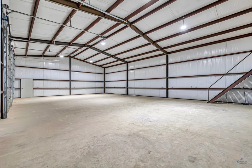 More Photos Of 2920 FM 866, Odessa Warehouse For Sale