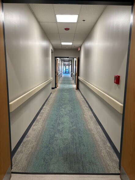 More Photos Of 12700 Southfork Rd, Saint Louis Medical For Lease