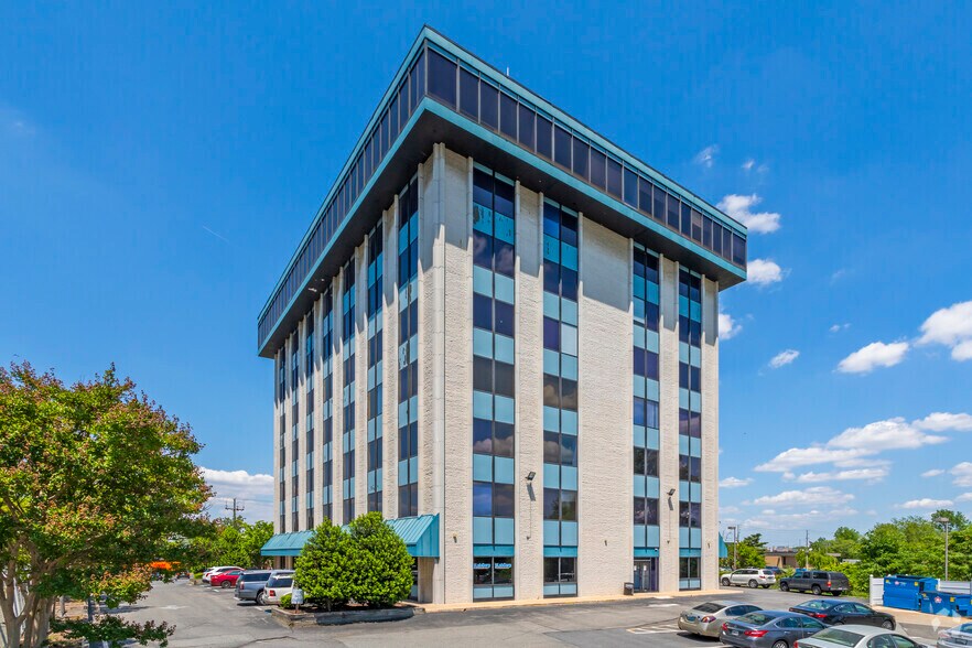 More Photos Of 6188 Oxon Hill Rd, Oxon Hill Medical For Lease