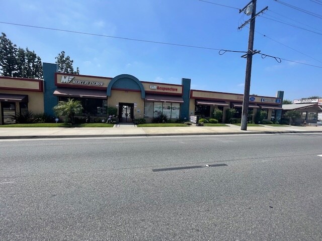 More Photos Of 422 W Whittier Blvd, La Habra Storefront Retail Office For Lease
