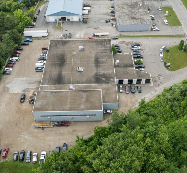 More Photos Of 19 Copernicus Blvd, Brantford Manufacturing For Lease