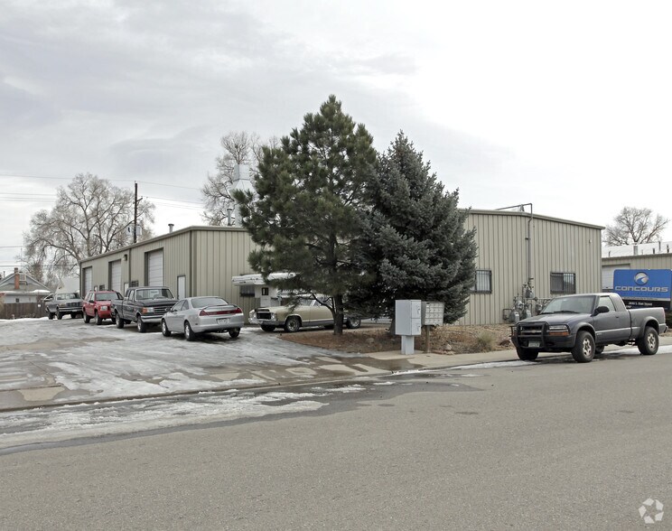 More Photos Of 2820 S Elati St, Englewood Warehouse For Lease