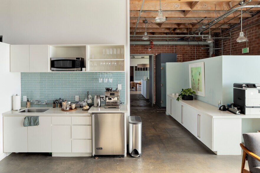 More Photos Of 1630 Euclid St, Santa Monica Loft Creative Space For Sale