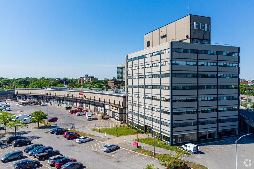 More Photos Of 250 City Centre Ave, Ottawa Warehouse For Lease