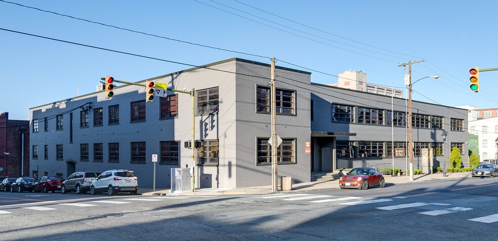 More Photos Of 2025 E Main St, Richmond Office For Lease