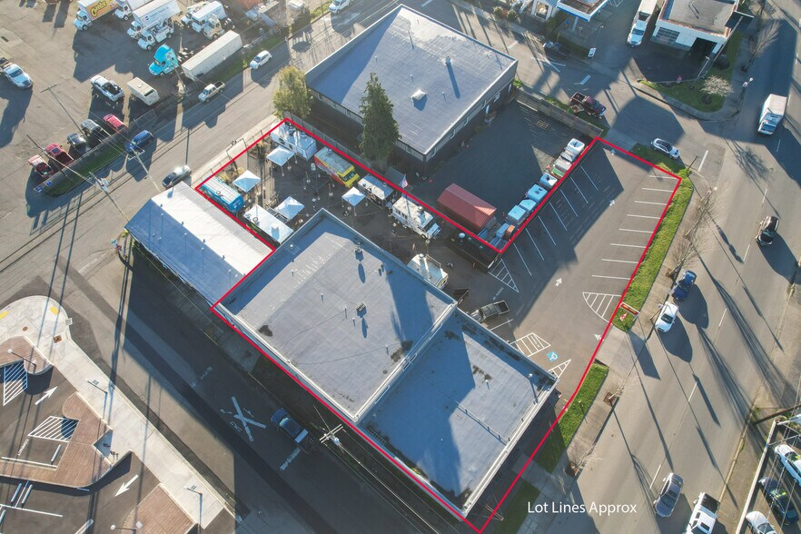 More Photos Of 775 N Front St, Coos Bay Bar For Sale