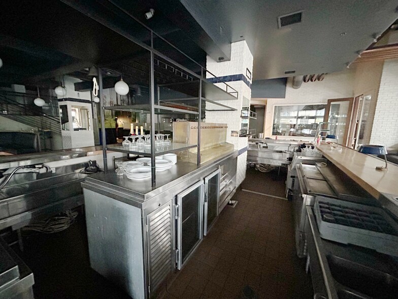 More Photos Of 602-624 Broadway, San Diego Office For Lease