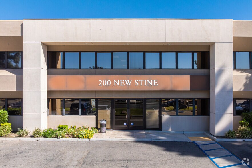 More Photos Of 200 New Stine Rd, Bakersfield Office For Lease