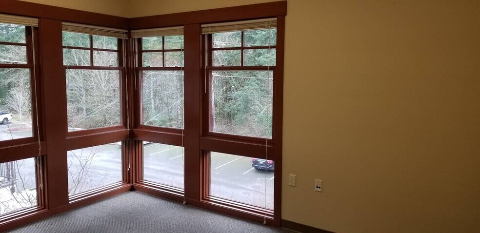 More Photos Of 2024 Caton Way SW, Olympia Medical For Lease